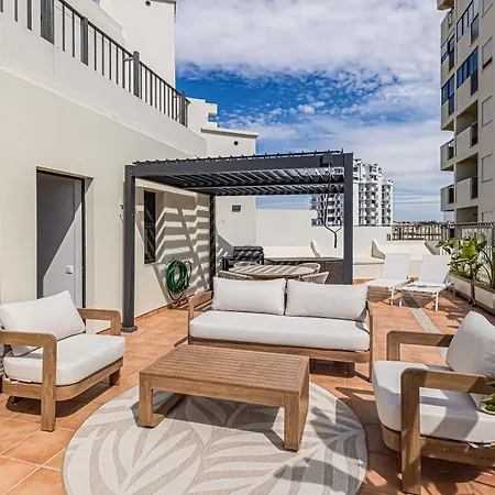 Paraiso De Pera Apartmán *